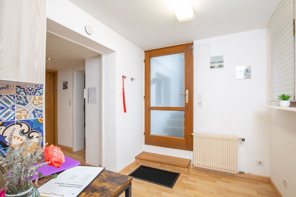 Annuncio Airbnb popolare: Tranquil City Haven: close to Airport & Basel a Saint Louis