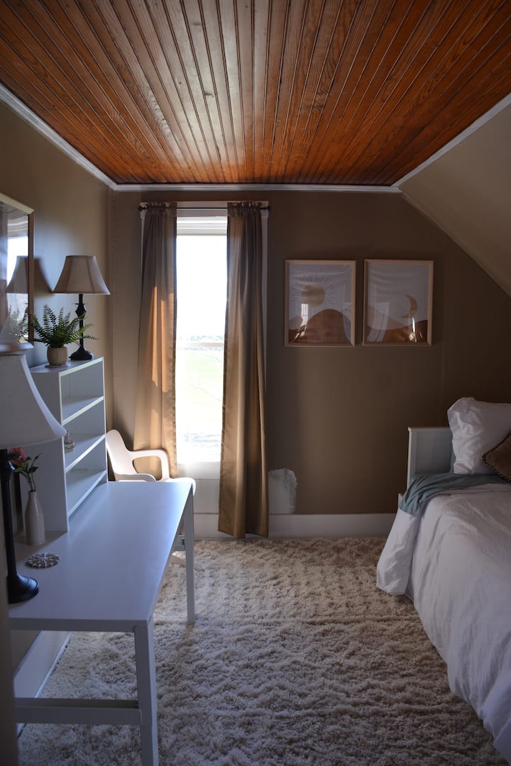 Desert Room