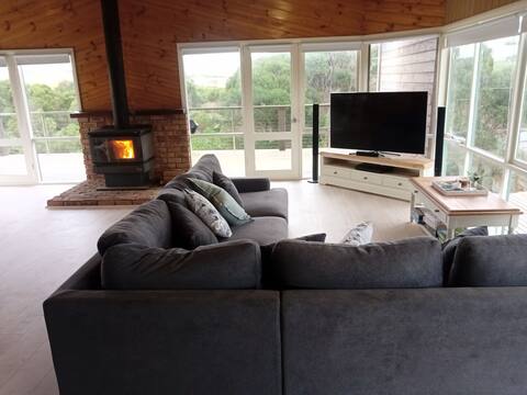 Very spacious  ocean view beach house near beach