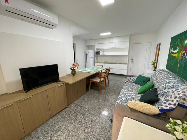 Flat em Ipanema, quadra da praia com vista pro mar gallery image 3