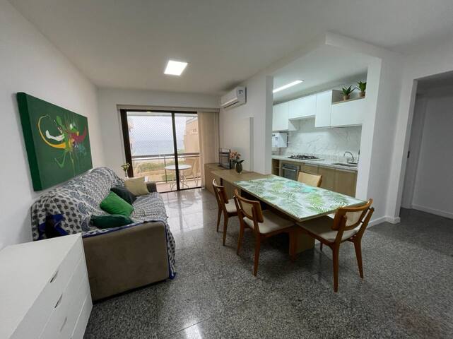 Flat em Ipanema, quadra da praia com vista pro mar gallery image 2