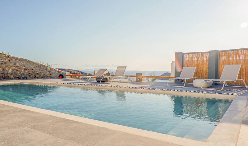 Villa Chara with Private Pool and Sea View gallery image 2