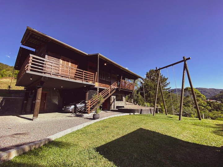 Unique cabin with fireplace. Vale Europeu Gold Seal