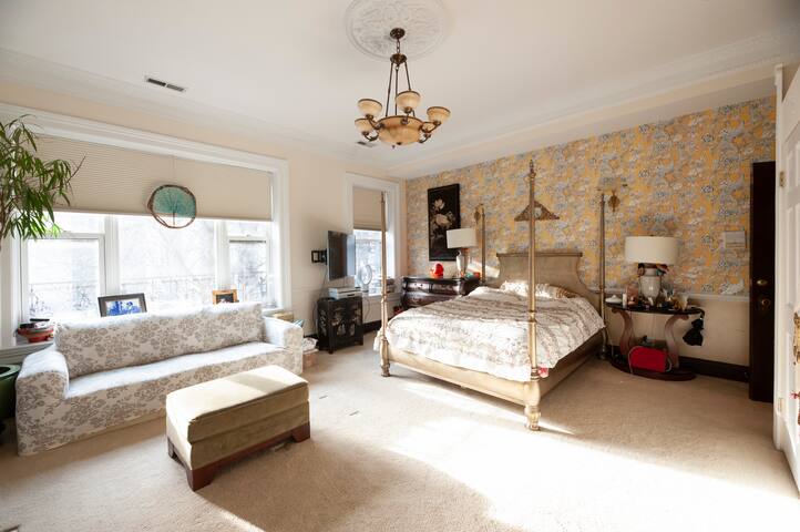 Downtn mansion, host weddings, events, reunions 🎈🎈 gallery image 4