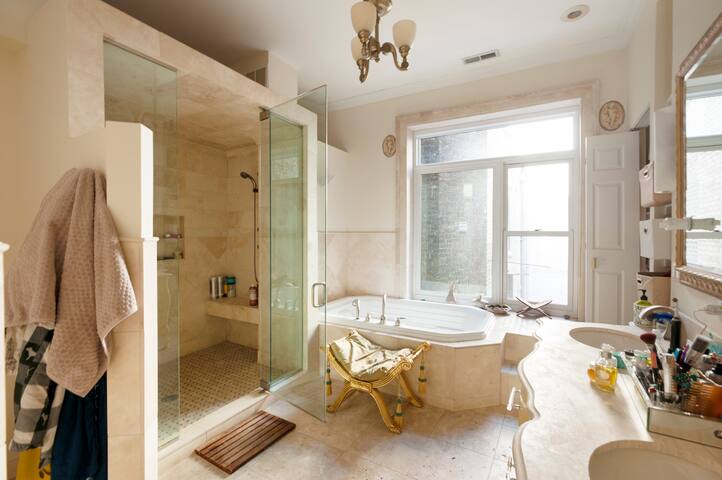 Downtn mansion, host weddings, events, reunions 🎈🎈 gallery image 5