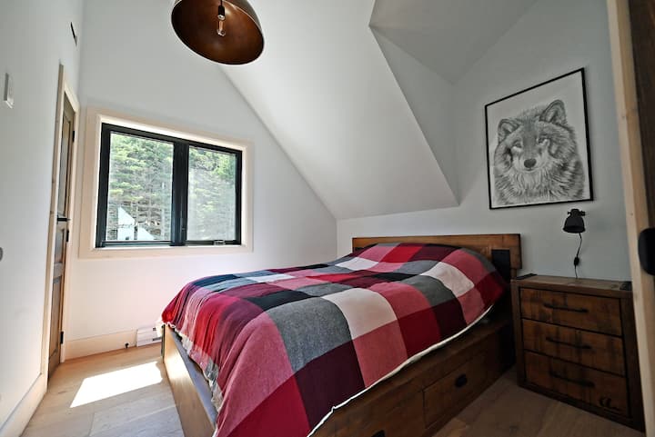 chumba cha 4 cha kulala
chumba cha 4 cha kulala