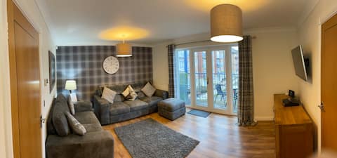 Waterfront Apartment (6 Mayflower - 2 Bed)