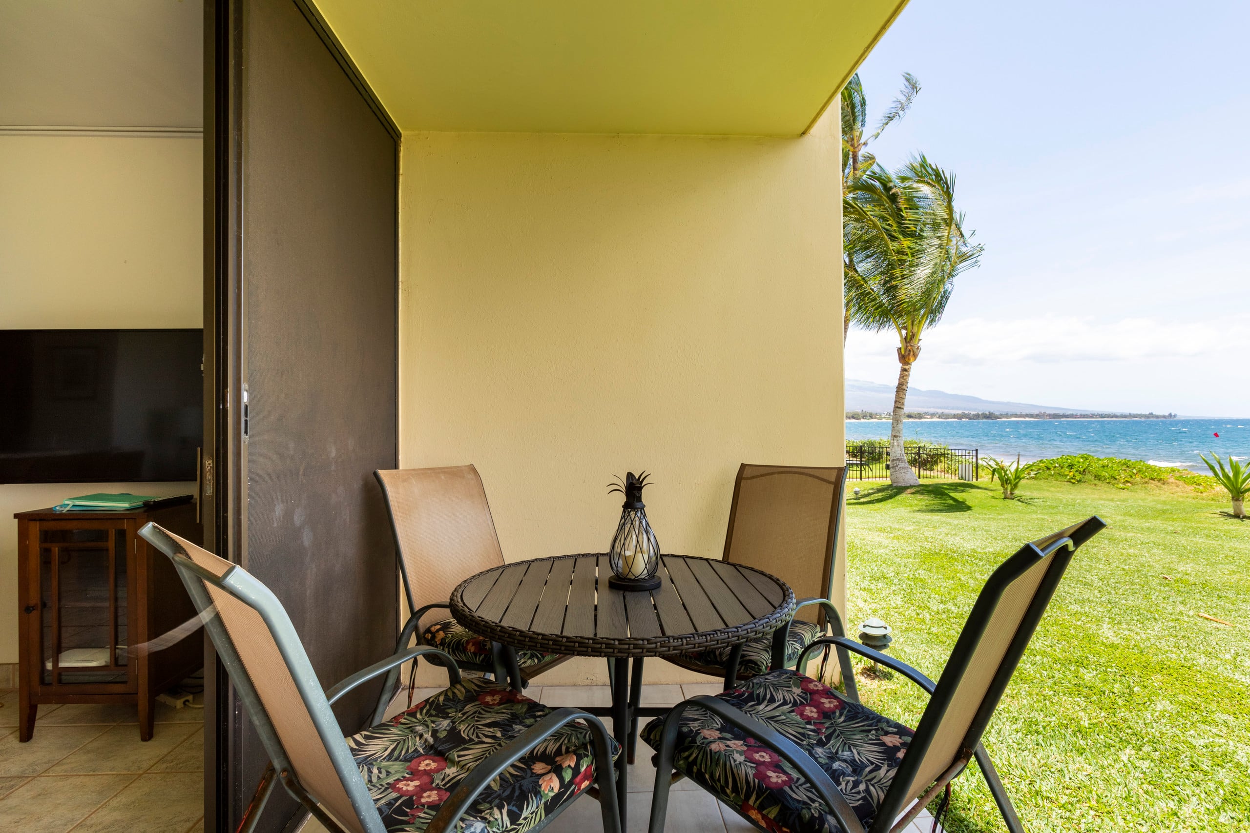 Condo in Kihei · ★4.86 · 1 bedroom · 2 beds · 1 private bath - Image 5