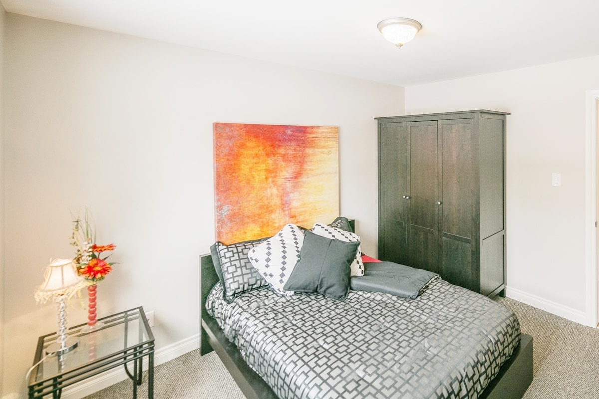 Спалня с комода