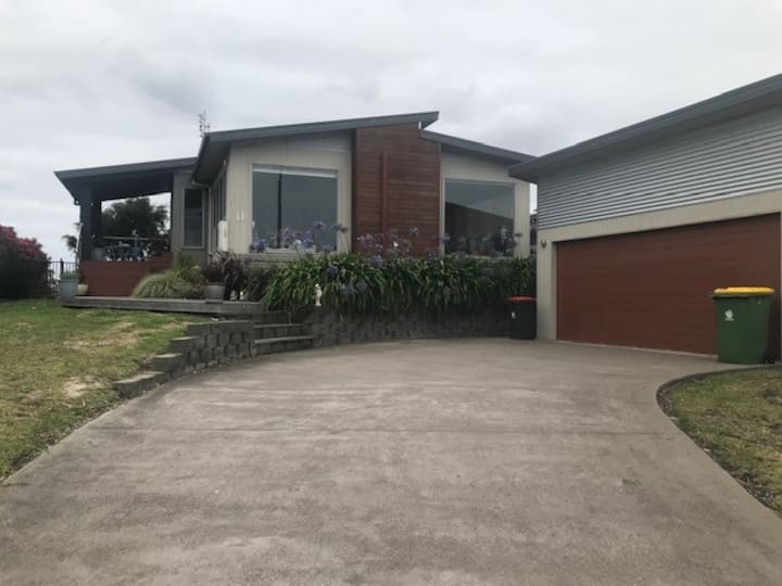 Lake Tyers Beach Holiday Rentals & Homes Victoria, Australia Airbnb