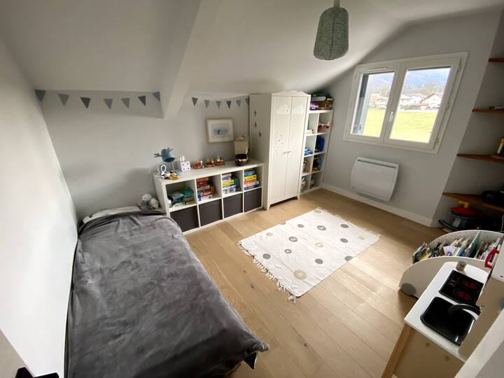 Bedroom 2 : 1 single bed