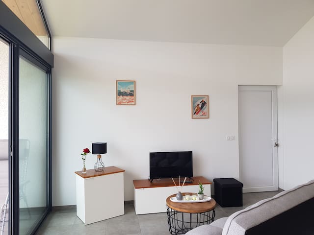 listing_image