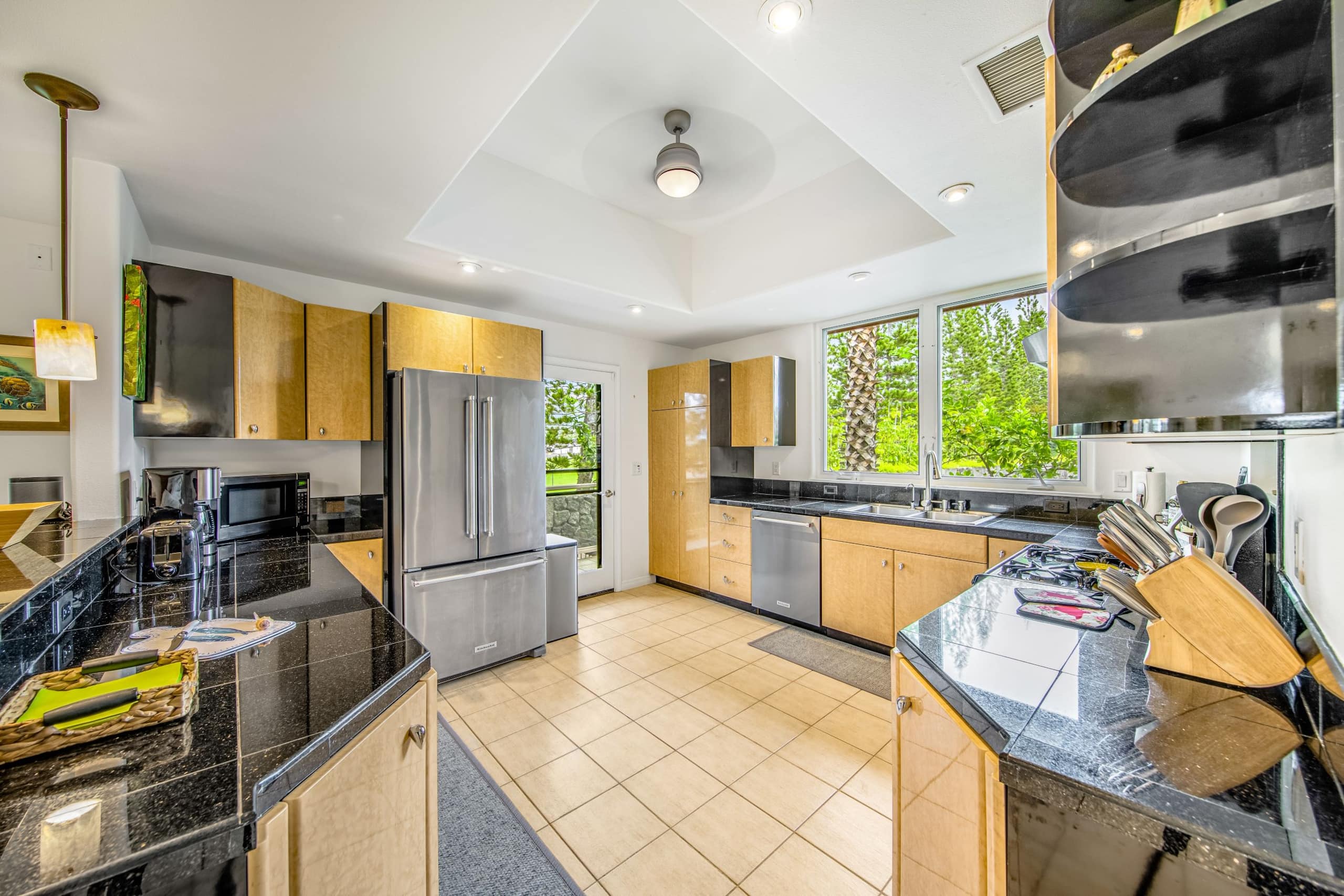 Home in Kailua-Kona · ★5.0 · 3 bedrooms · 3 beds · 3 baths - Image 9