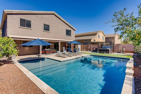 6 bedroom with heated pool, theatre and gameroom