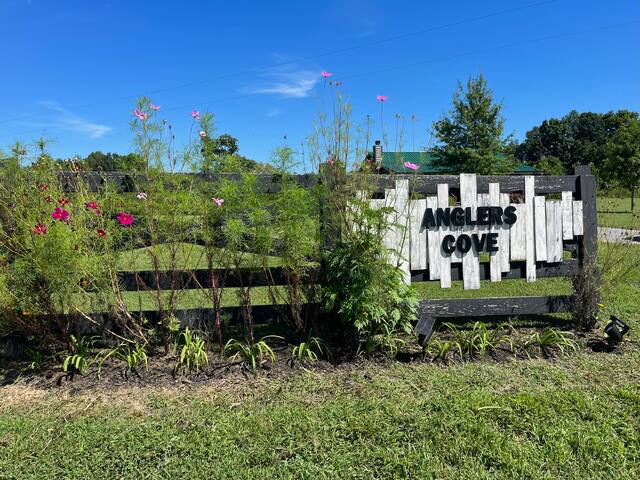 Cabins at East Port Marina properties managed Airbnb listing 3