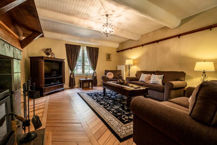 The French House gallery image 4