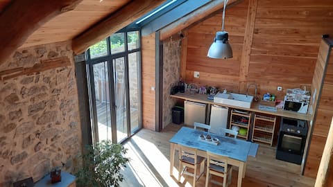 At the foot of the Sucs, Charming cottage for 4 people