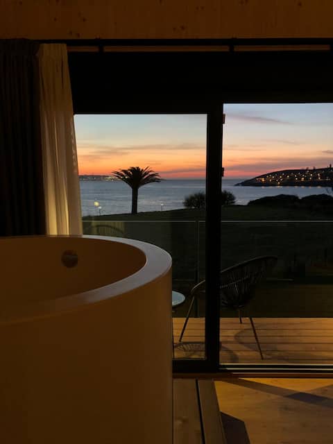 Ocean View Cabin (Canide)