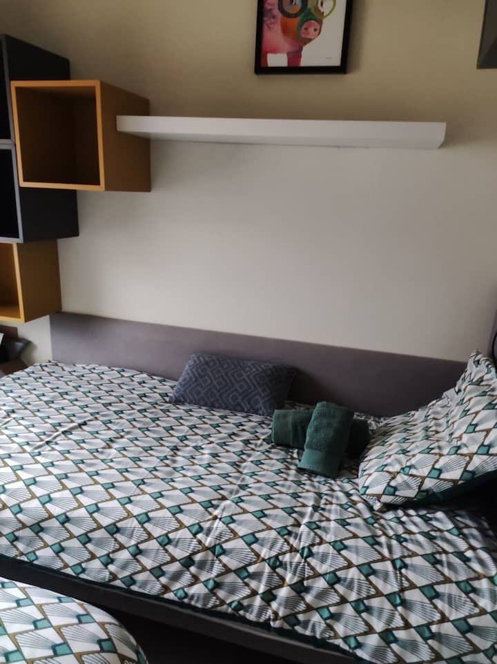 غرفة النوم 1