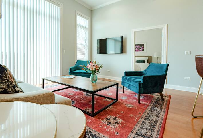 2BD/2BA w/ gourmet kitchen, private balcony & more gallery image 3