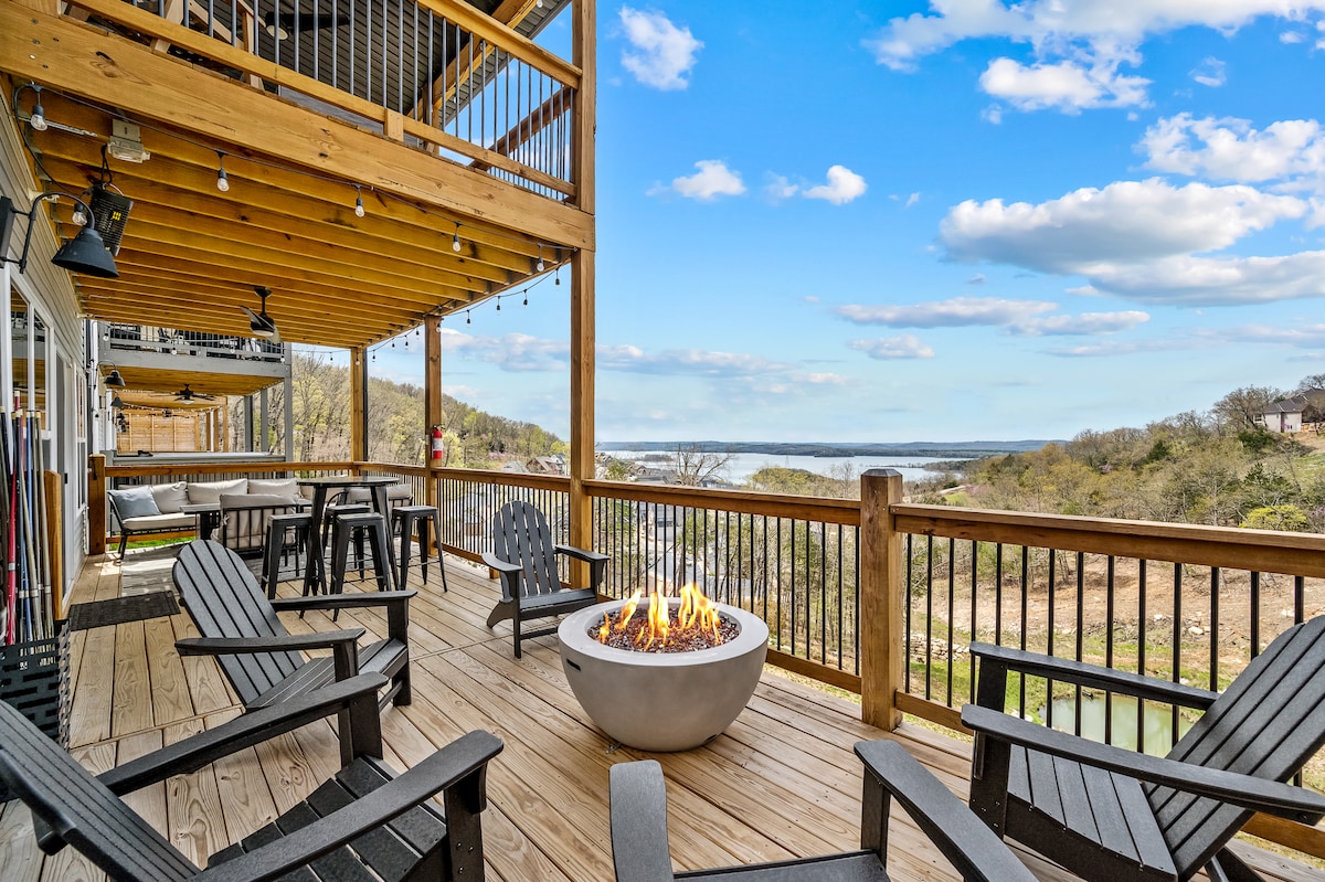 All Ensuites, Lake View, & Entertainment - Houses for Rent in