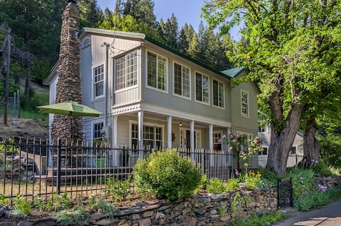 Costa House Downieville - You won’t want to leave