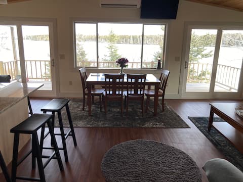 Waterfront Cottage on Harriman Point