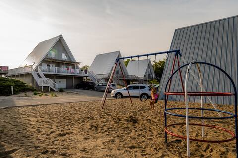 Sunset Pointe Chalet #32: Beach + Pool+ Sports