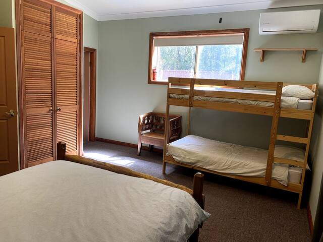 Rustic Retreat – Sunshine Coast Hinterland gallery image 4