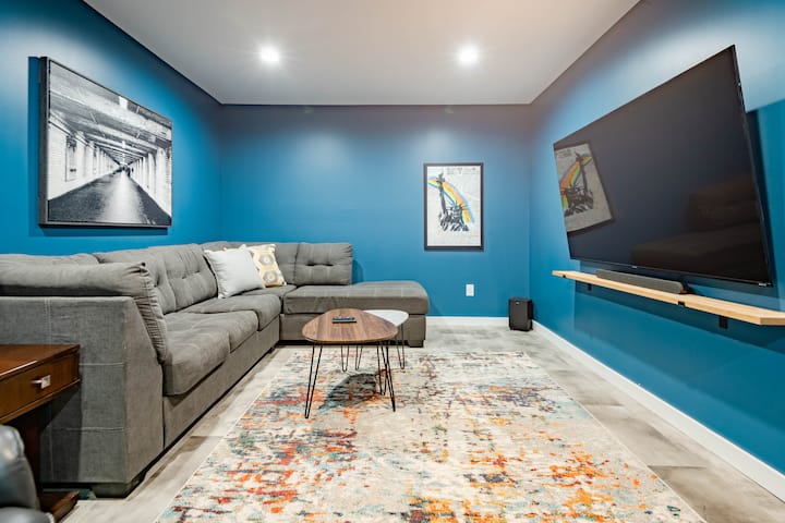Sports Park Nearby! Sleeps13, Dogs Ok Fenced Yard! - 阿什維爾