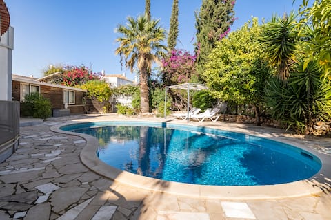 3 bed house private pool & garden, central Tavira