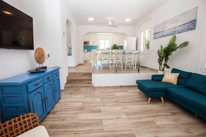 Villa Meru 7 pax, A/C, Pool & Mini Sports pitch gallery image 3