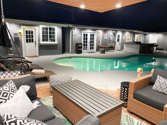 Awesome 3-Unit House w/Heated Pool