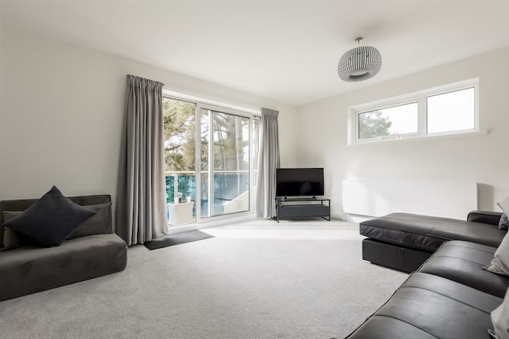 Sandbanks Family Beach Retreat Ii - Swanage