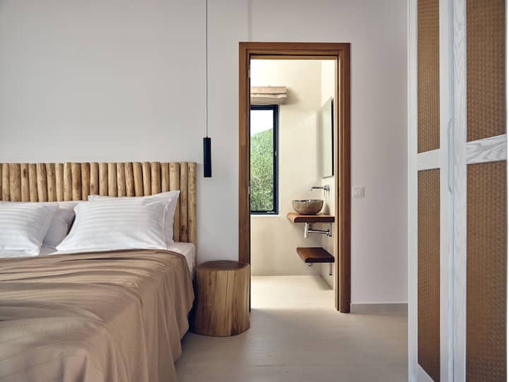 Another double bedroom with en-suite bathroom offering ultimate comfort