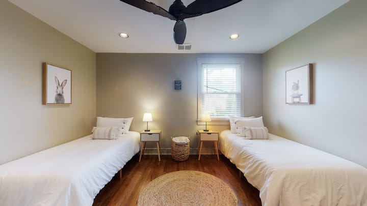 Twin Bunny Room