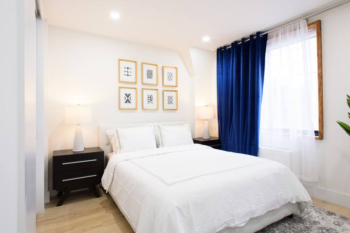 Luxury 3BR Duplex ~W&D~ Elevator Bldg gallery image 4