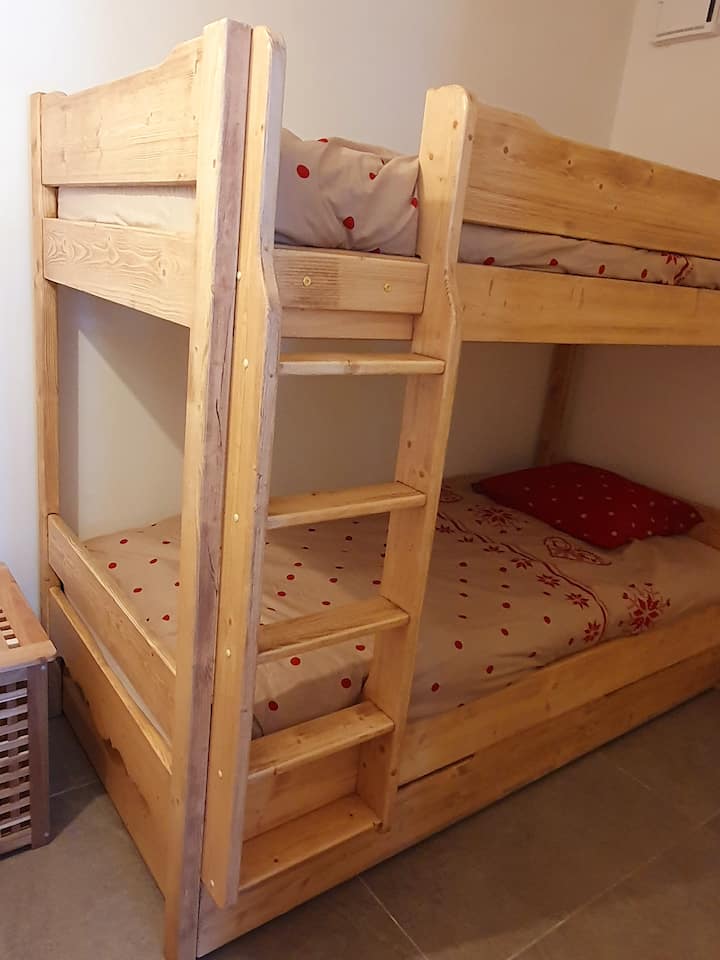 מאונטיין קורנר