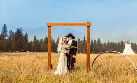 Rustic Romance Weddings & Event Venues Lodge