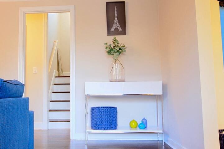 Cozy 6BR/3BA Wallingford gem near downtown gallery image 2