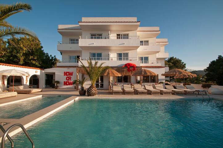 Sunset Oasis Ibiza Sl managed Airbnb listing 1