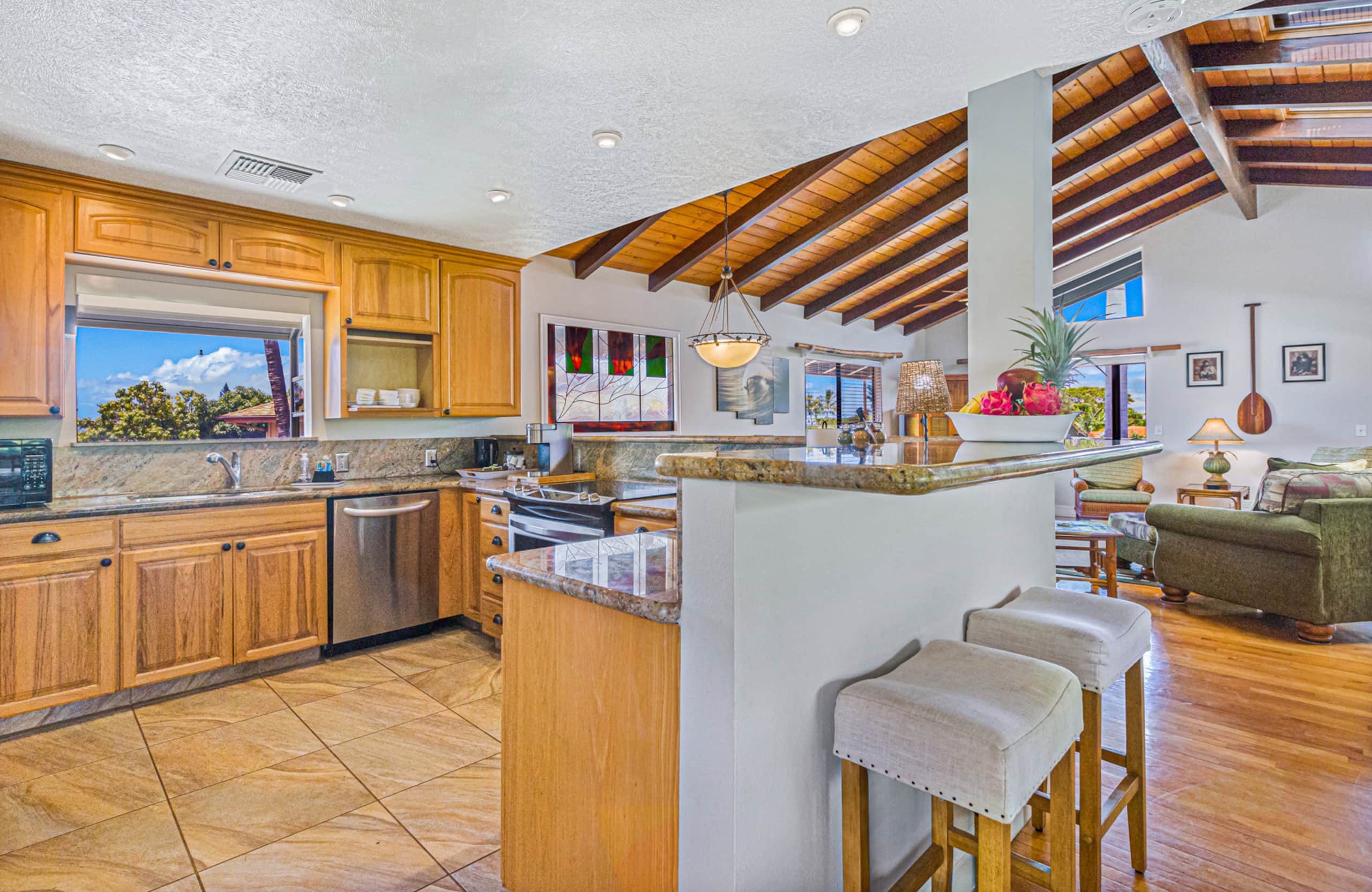 Home in Kihei · ★4.9 · 3 bedrooms · 6 beds · 2.5 baths - Image 24