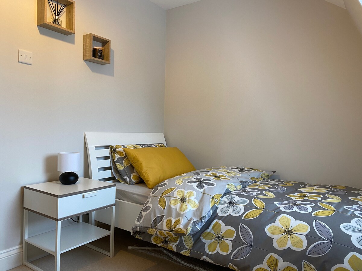 غرفة نوم واحدة