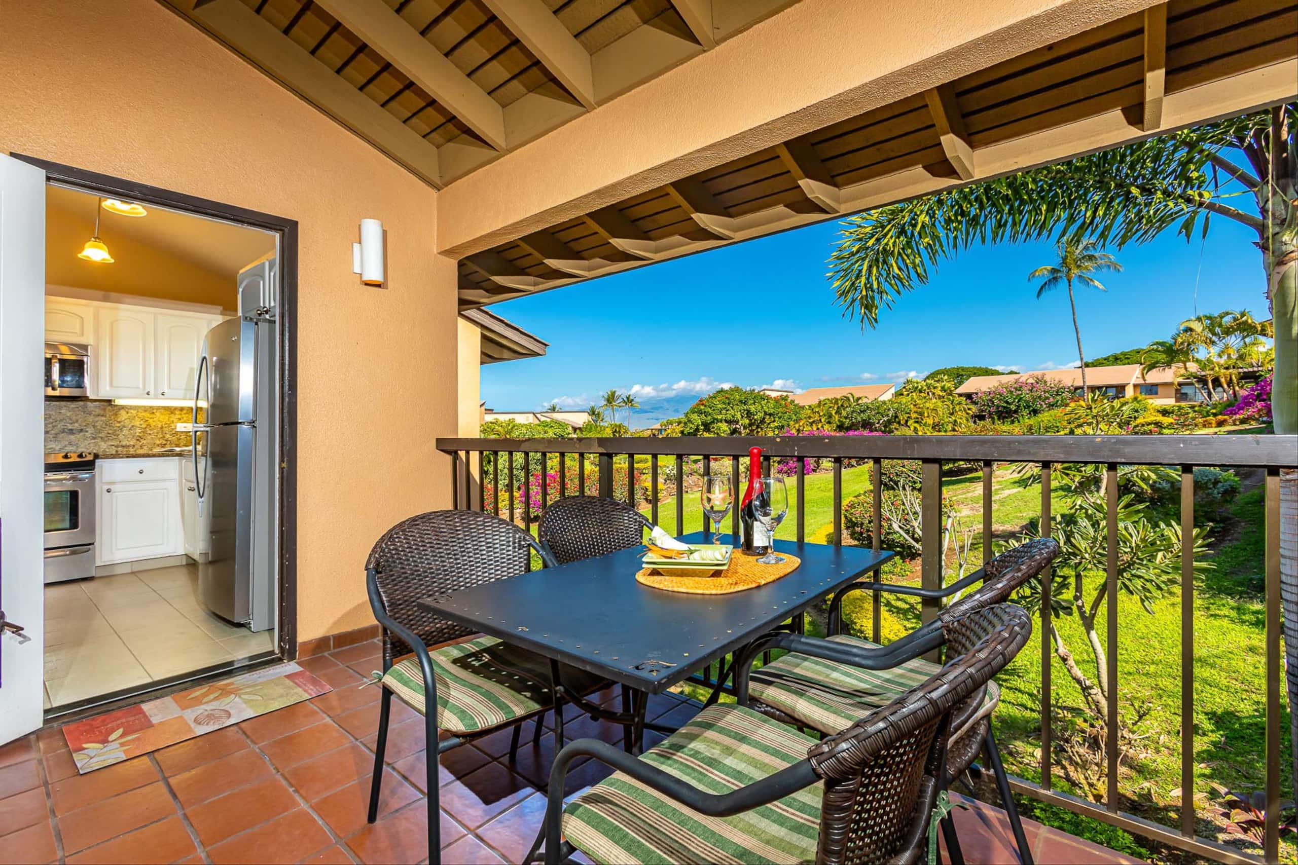Condo in Kihei · ★4.96 · 1 bedroom · 2 beds · 1 bath - Image 12