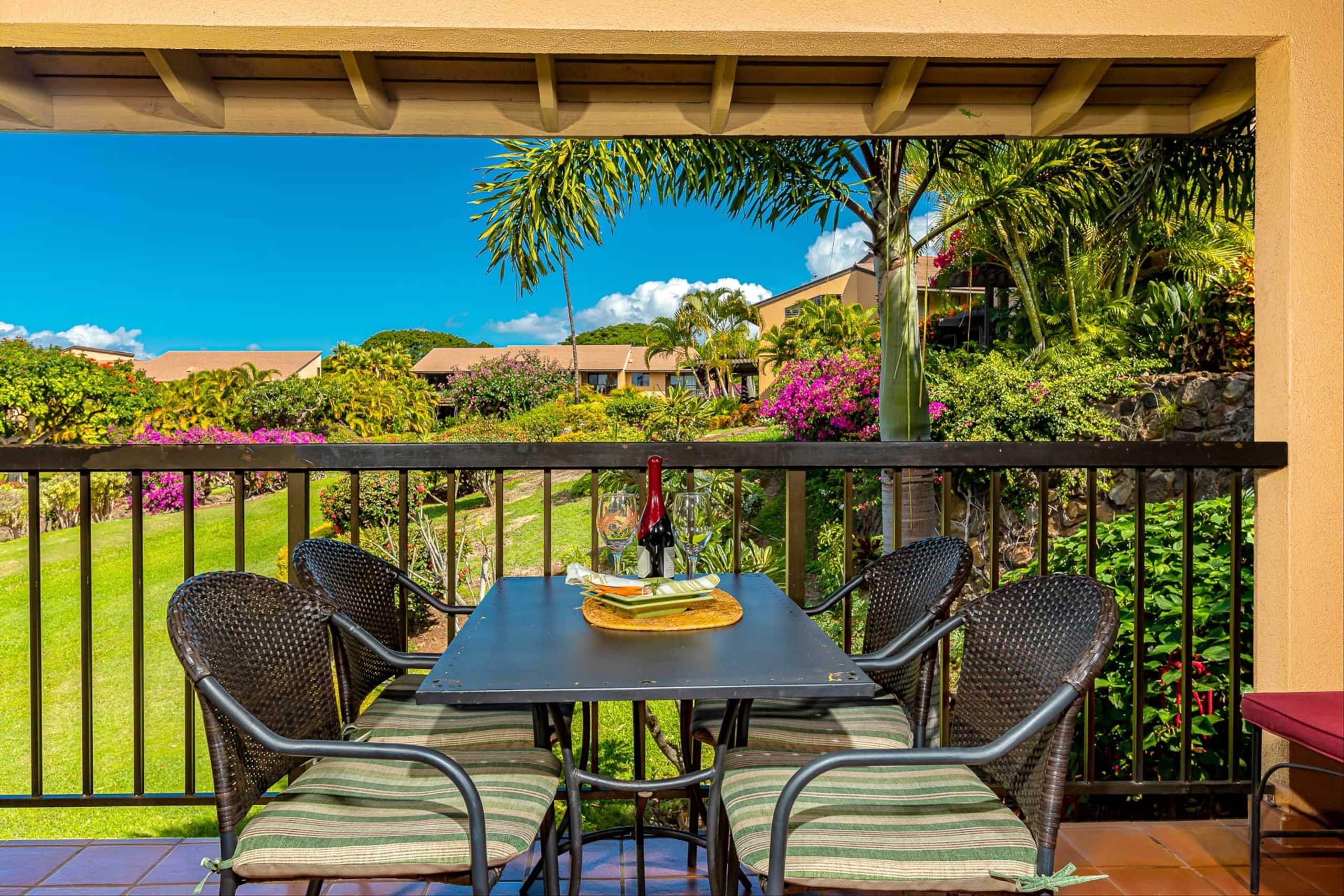 Condo in Kihei · ★4.96 · 1 bedroom · 2 beds · 1 bath - Image 13