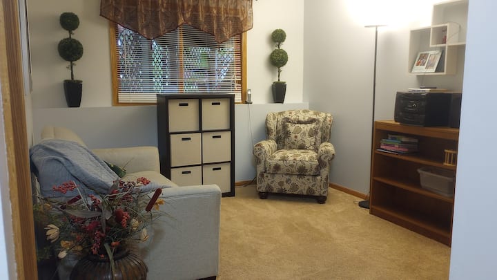 Granny Flat Hide Away - Hanover, MN