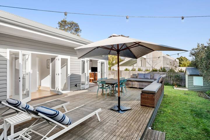 Seaview Style accommodating larger groups gallery image 5