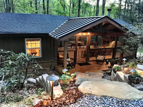 Cozy Appalachian Trail Cabin - Suches - Woody Gap
