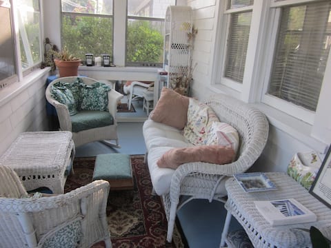 Comfy room for up to three guests