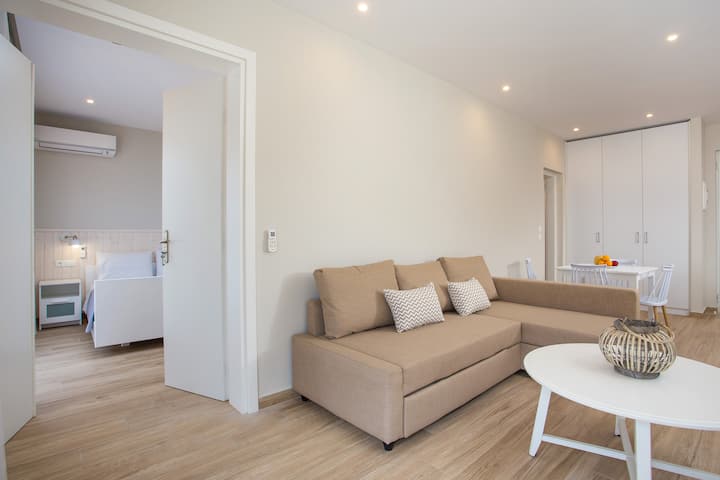 Avi Suites - Faliraki Beach Apartments - Faliraki